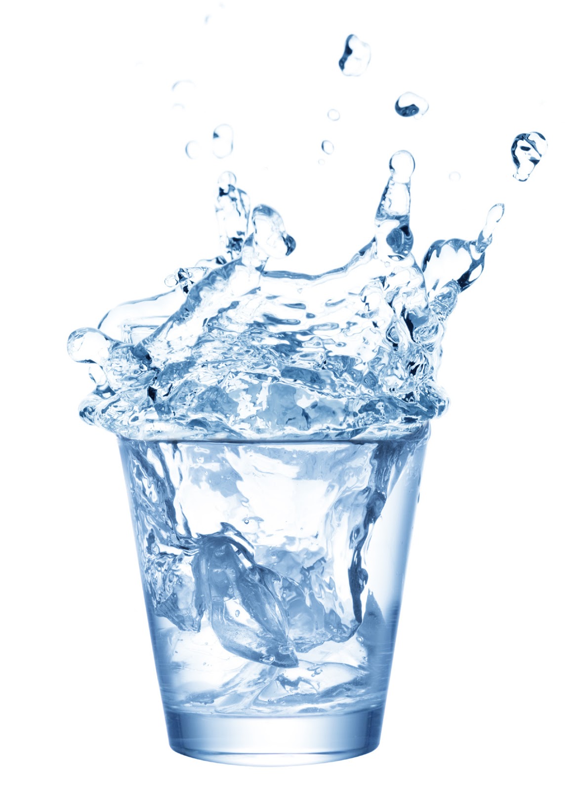 bere acqua,disidratazione,corretta alimentazione,ritenzione idrica,2 litri di acqua al giorno
